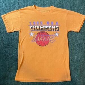 Single Stitch 1985 Nba Los Angeles Lakers World Champions T-Shirt - S